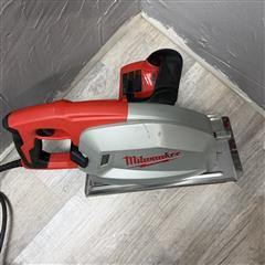 Milwaukee 6370-20 8